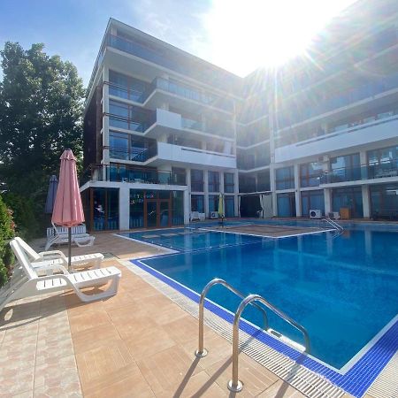 Villa Itta 05 Apartment Pantai Sunny Bagian luar foto