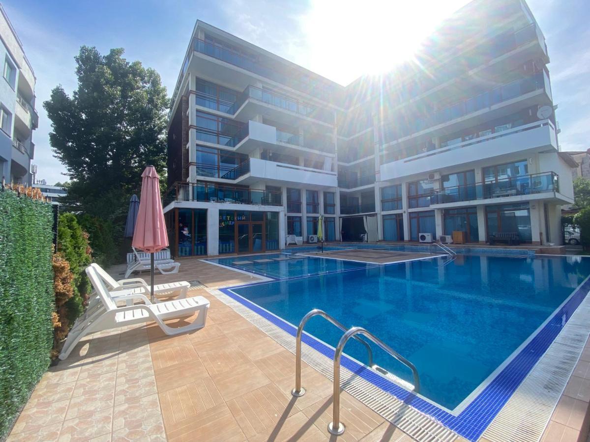 Villa Itta 05 Apartment Pantai Sunny Bagian luar foto